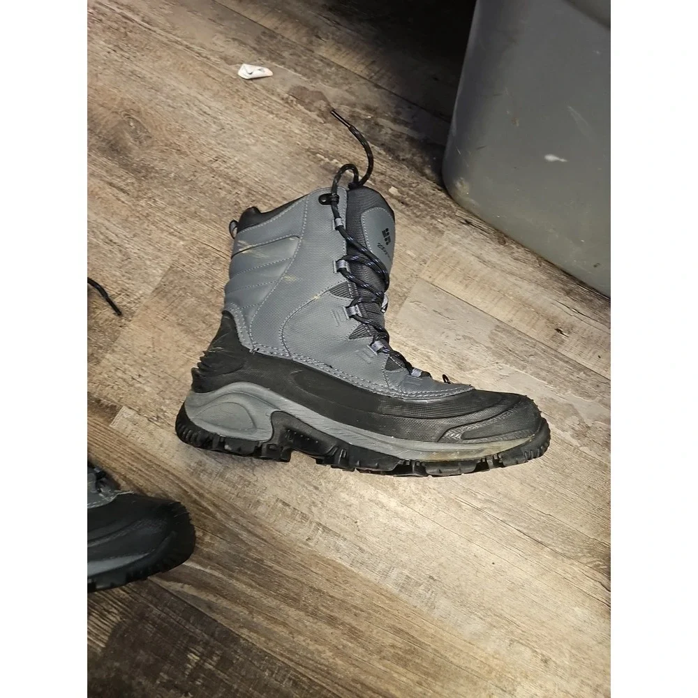 Columbia Bugaboot Plus III XTM Black Gray Snow Boots 600 Gram Mens Size 8.5